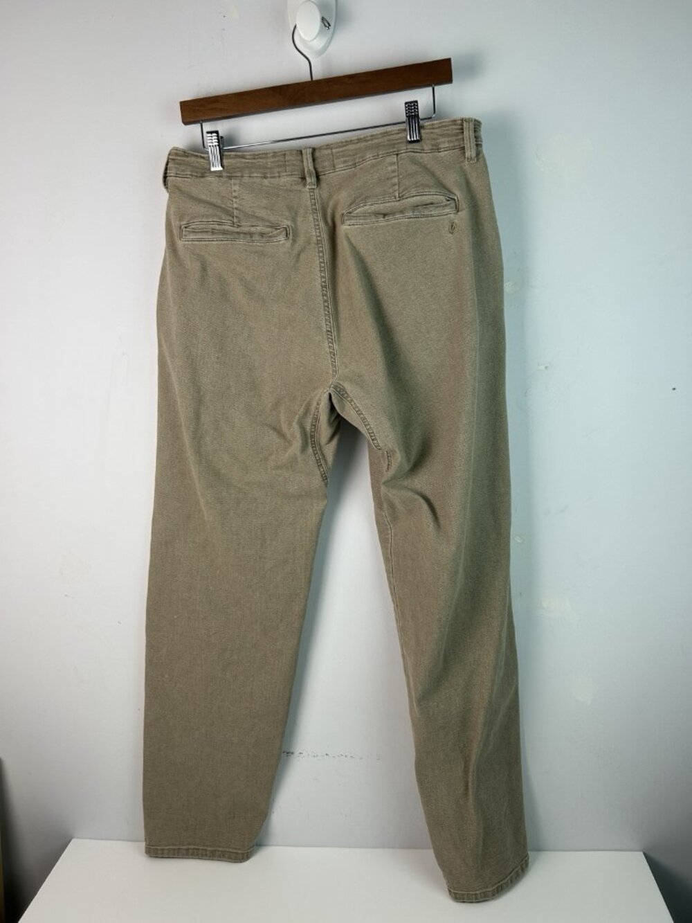 DU/ER Stretch Canvas Relaxed Straight Chino Pants 33x32 (no Tag) Mens Beige DUER